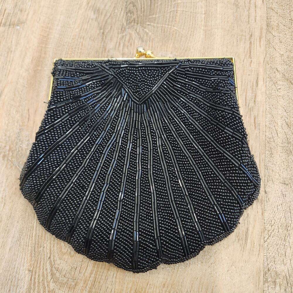 VTG Beaded Hillard & Hanson Black Clam Shell Kisslock Clutch Evening Bag PROM